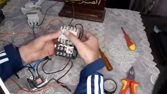 الكونتاكتور - فني كهربائي بجدة