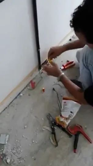 أفضل طريقه للحام الأسلاك .. How to solder a power wire - فني كهربائي بجدة